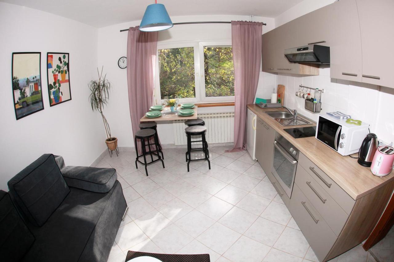 Apartment Magnolija - Free Parking Karlovac Exteriér fotografie