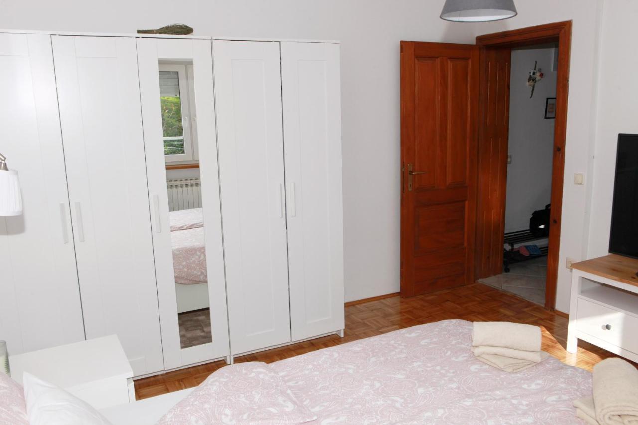 Apartment Magnolija - Free Parking Karlovac Exteriér fotografie