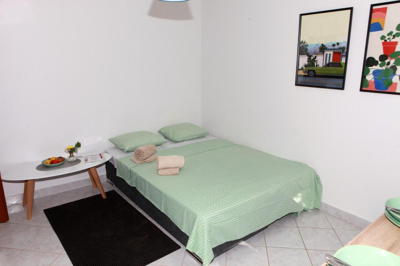 Apartment Magnolija - Free Parking Karlovac Exteriér fotografie